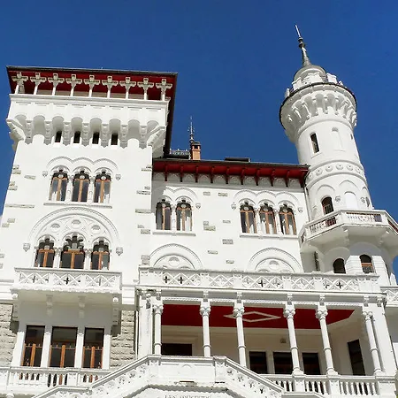 Chateau Des Magnans By Nevesol